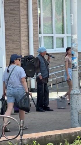 Street market and outdoor celebration in Birobidzhan on a sunny day
