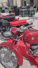 Classic cars and vintage motorcycles meet at Festetics Palace