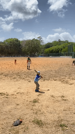 Youth baseball teams complete game with handshake in Venezuela