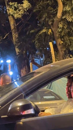 Street closure draws crowds in Lima's Jesús María district