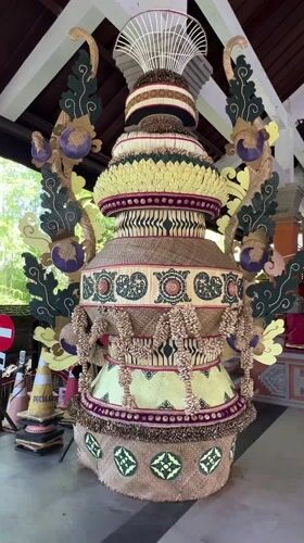 Morning cultural scenes documented across Ubud, Indonesia temples and streets