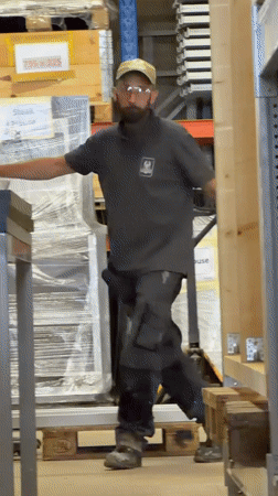 Warehouse work and breaks in Leudelange, Luxembourg