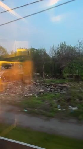 Evening journey through Zavolzhye captures demolished building, residential streets