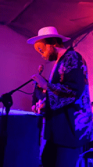 Masked kimono performer plays keyboard show in Batumi