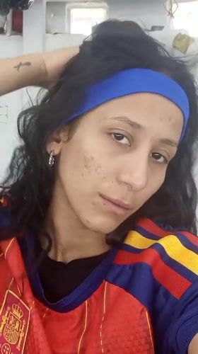 Selfie session in Porlamar sporting Venezuelan football colors