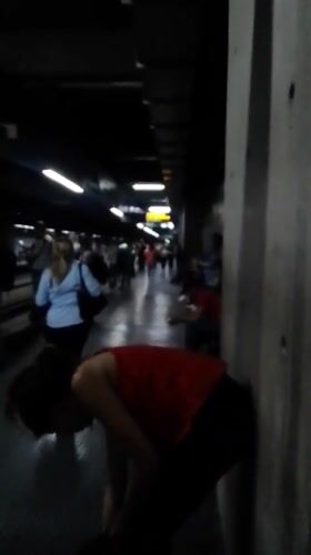 Evening commute documented at Caracas Las Adjuntas metro station