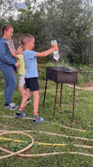 Family picnic and children's play documented in Альняш, Russia