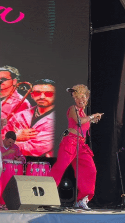 Formula 1 Fan Concert Draws Crowds in Barcelona