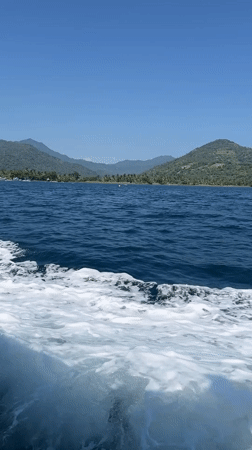 Morning boat journey documented off Pemenang Timur coastline