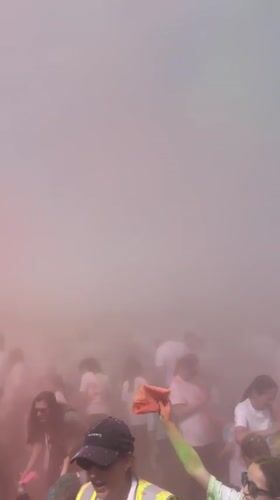 Color run event draws crowds in South Kesteven