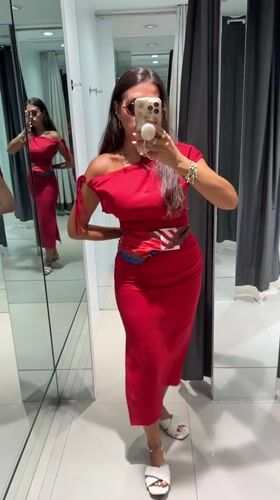 Fitting room session in Bodrum boutique