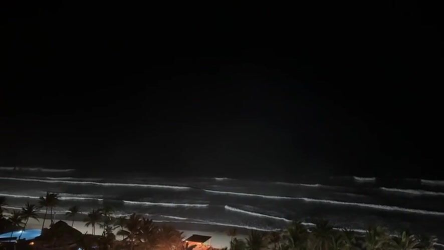 Late night leisure moments captured at Acapulco beachfront resort