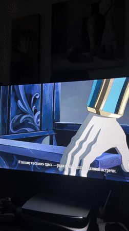 Woman takes multiple selfies in Novi Sad residence