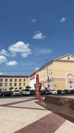 Strolling Homyel's circus square on a sunny summer morning