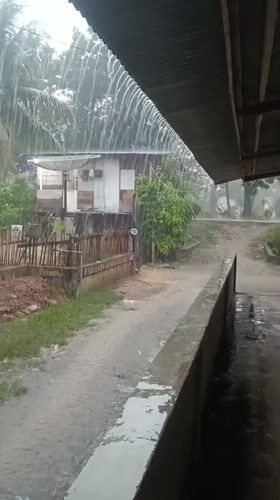 Heavy rainfall documented in rural Aluebuket, Indonesia