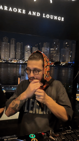 Night out at Dubai karaoke lounge captured by patrons