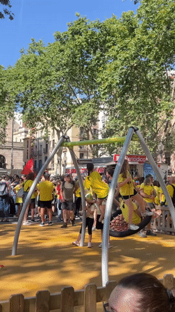 Barcelona education protest draws crowds with 'CONCERTADA EN LLUITA' banners