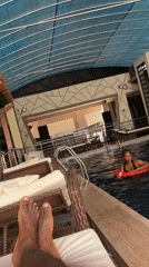 Afternoon pool gathering documented in Aba, Nigeria