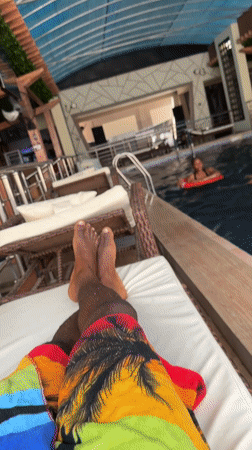 Afternoon pool gathering documented in Aba, Nigeria