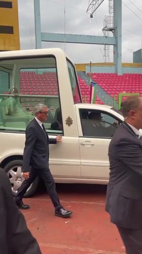 Pope Leo XIV visits Malabo stadium in Equatorial Guinea