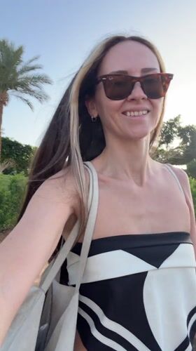 Woman spotted smiling in early morning Sharm El Sheikh