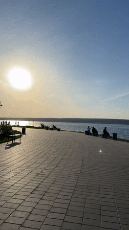 Afternoon waterfront activity recorded in Naberezhnye Chelny, Russia