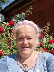Selfies and garden blooms in a small Russian village