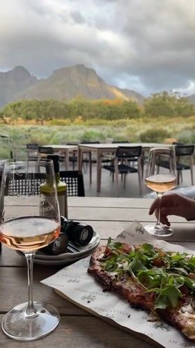 Wine tasting afternoon at Stellenzicht winery in Stellenbosch documented