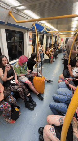 Madrid subway passengers captured on evening commute