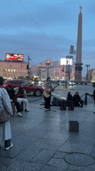 Street musicians draw dancers, crowds in Saint Petersburg