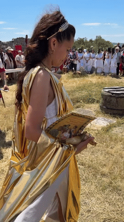 Roman historical reenactment draws crowds in Gigen, Bulgaria