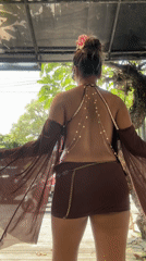 Woman in brown outfit spotted at Denpasar crossing