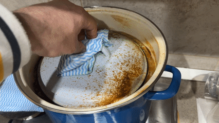 Home cooking session produces golden pastries in Târgu Mureș