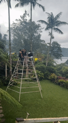 Evening gathering with fireplace and recreation in Baturiti