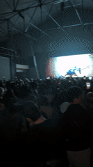 Indoor concert features countdown sequence in Buenos Aires