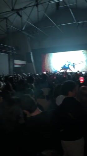Indoor concert features countdown sequence in Buenos Aires