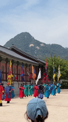 Traditional Korean ceremony performed at Seoul historic building