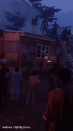 Building fire draws crowds in Akwanga, Nigeria