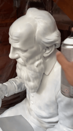 Statue vandalism, cafe scenes documented in Plovdiv afternoon