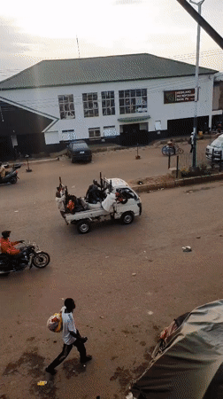 Street commerce and everyday hustle in Bukuru, Nigeria