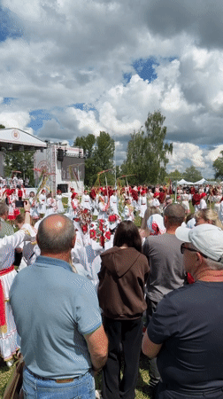 Traditional folk festival Семик-2026 draws crowds in rural Russia