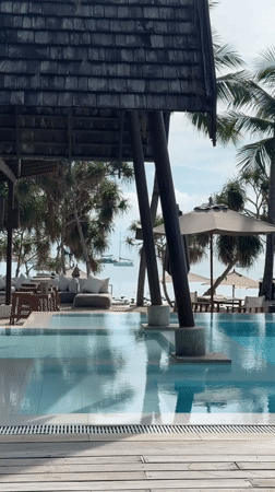 Pool days and beach bar hours at Choeng Mon resort