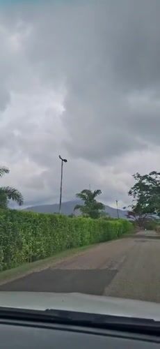 Driver captures scenic countryside views in Vallecito, Venezuela