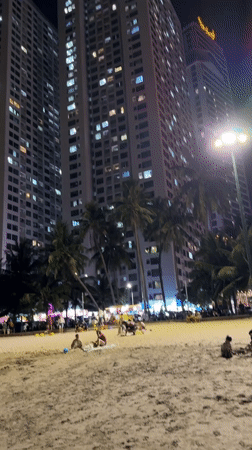 Night scenes captured across Bac Nha Trang Ward, Vietnam