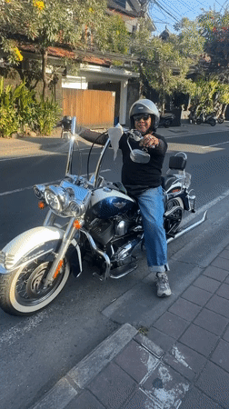Motorcyclist observed on white-blue bike in North Kuta