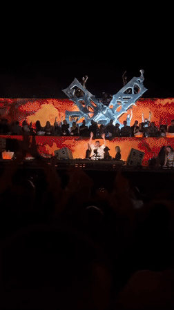 Outdoor DJ set draws big crowd in Nesebar, Bulgaria