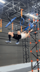 Man completes obstacle course at Kazan gym