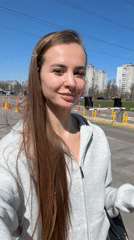 Woman in grey hoodie spotted in Kyiv street