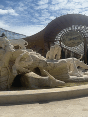 Afternoon at Pairi Daiza — animals, gardens, and vintage trains