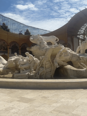 Afternoon at Pairi Daiza — animals, gardens, and vintage trains